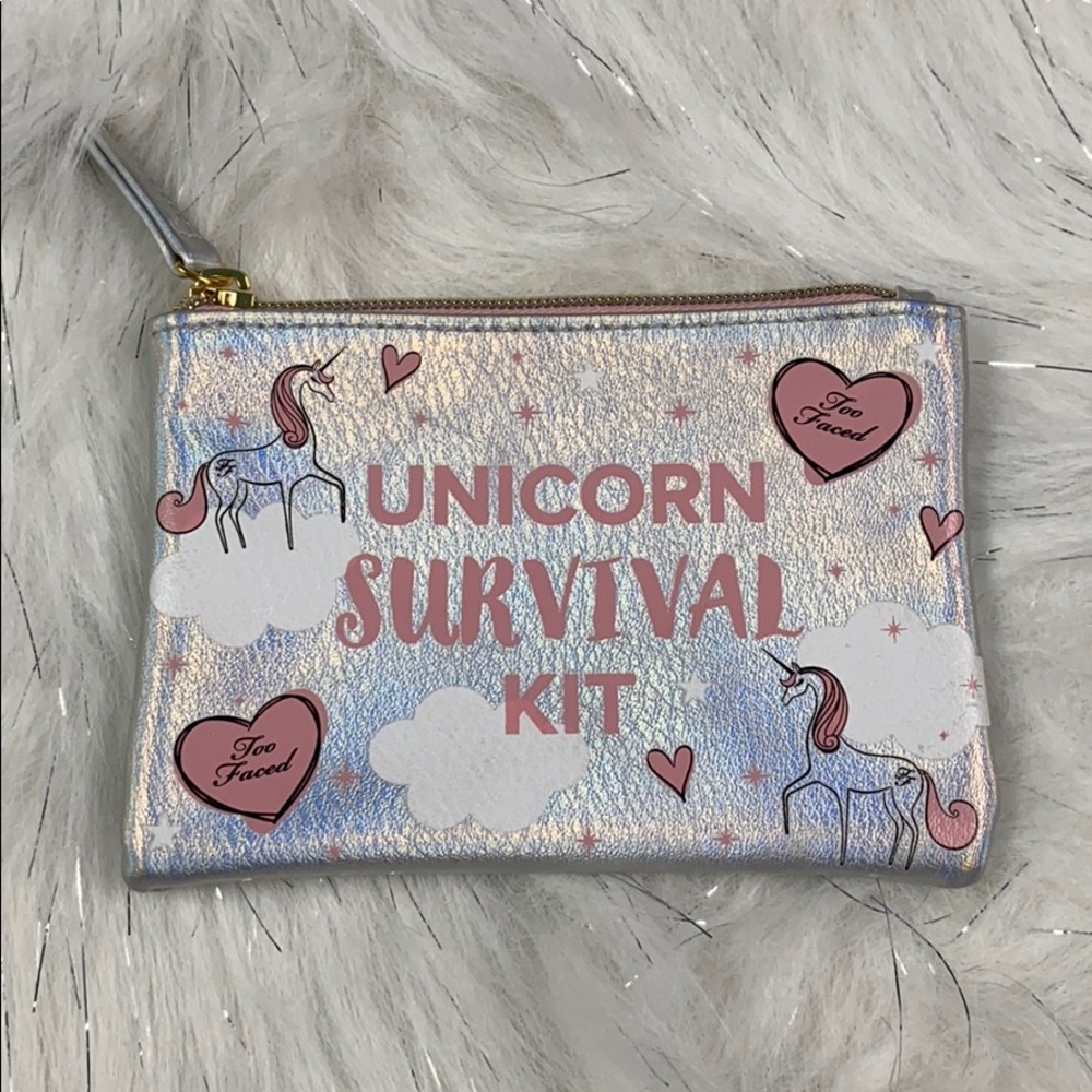 TOO FACED small cosmetic pouch